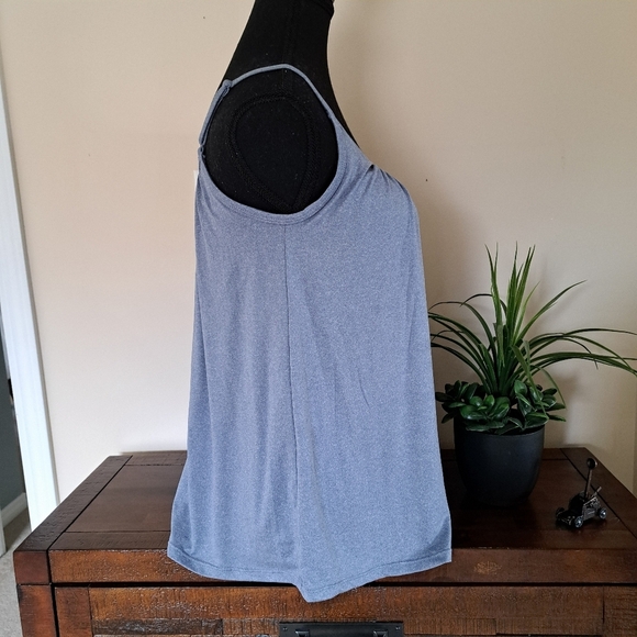 32 Degrees Cool Cami Tanks Small Blue Lavender Built In Bra | Set Of 2 - Picture 9 of 14